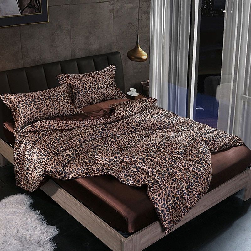 Luxury Silk/Satin Bedding Set (4-piece) - SilkSleep-59.06" fitted sheet + Duvet 78.74" x 90.55" + 2x pillowcase 18.90" x 29.13"-Leopard-Nora Luxe