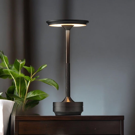 Wireless Charging Contemporary Desk Lamp - Pexav