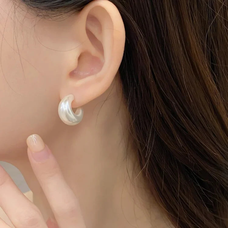 Simple White Drop Earrings - Lunette - Pexav