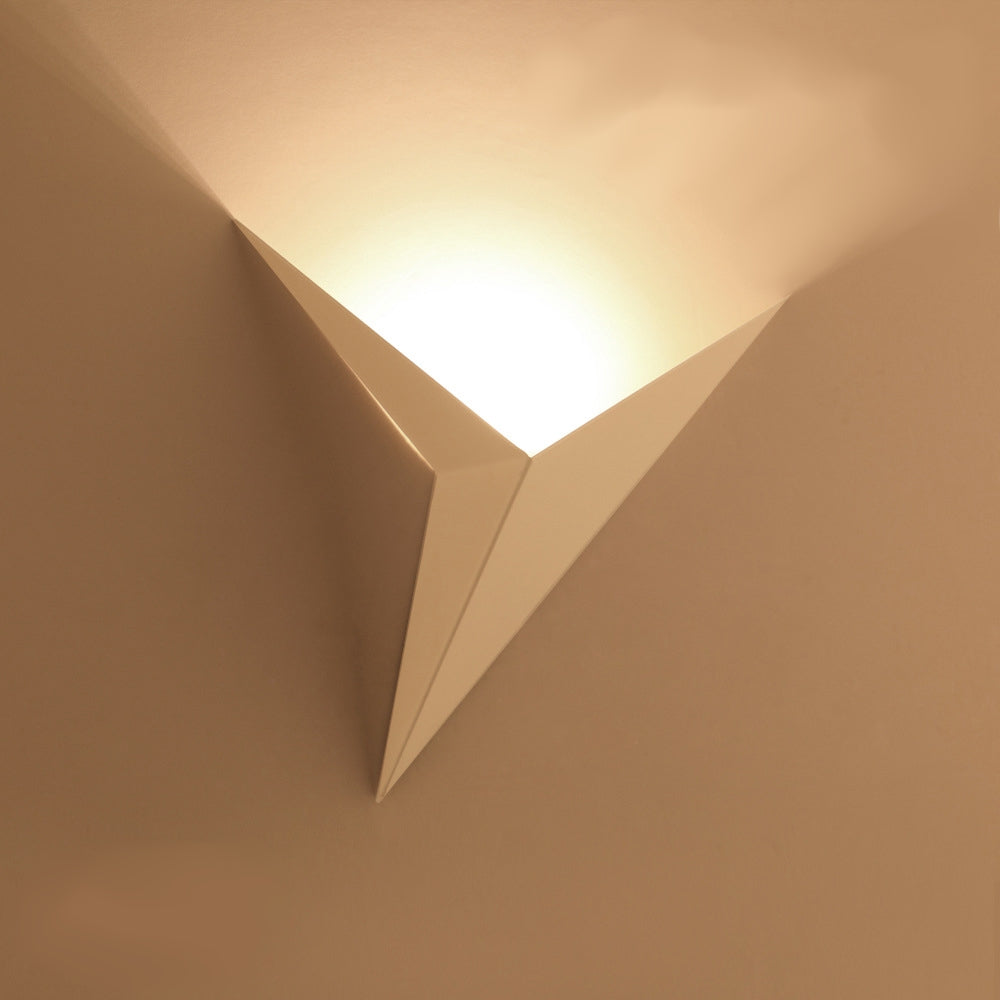 Modern Triangular Wall Lamp - TrigoLux-White-Warm Wit-Nora Luxe