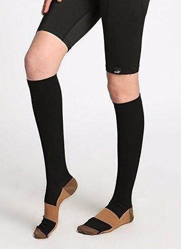 Supportive Athletic Knee High Socks (7 Pack) for Men & Women