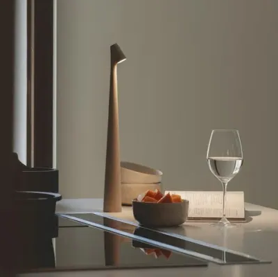 Simple Wireless LED Table Lamp