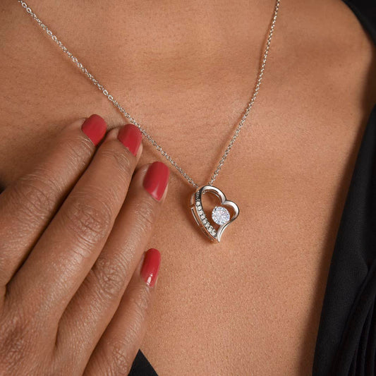 Sparkling Heart Shaped Crystal Pendant Necklace - Pexav