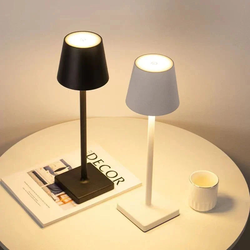 Compact Adjustable LED Desk Light - Pexav
