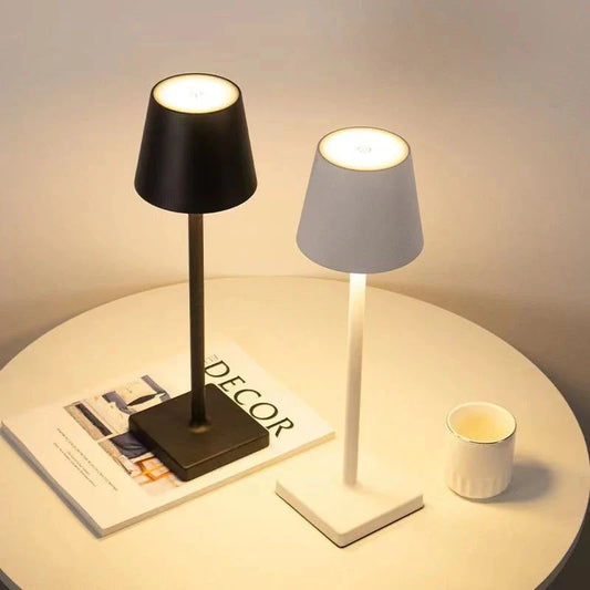 Compact Adjustable LED Desk Light - Pexav