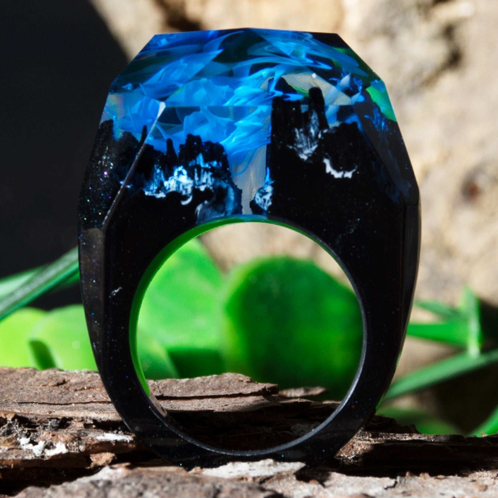 Unique Fantasy Crystal Ring - Pexav