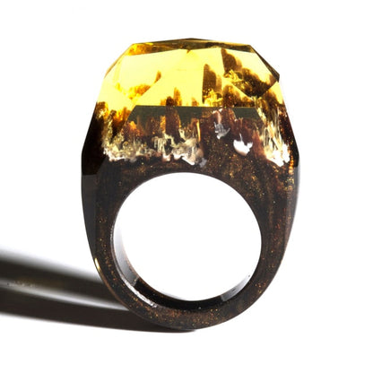 Unique Fantasy Crystal Ring