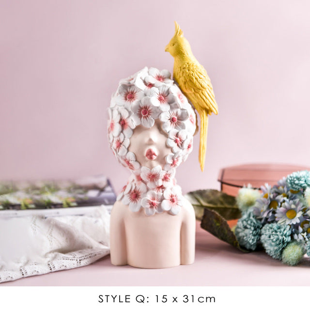 Cute Girl Figurine Modern Home Decoration