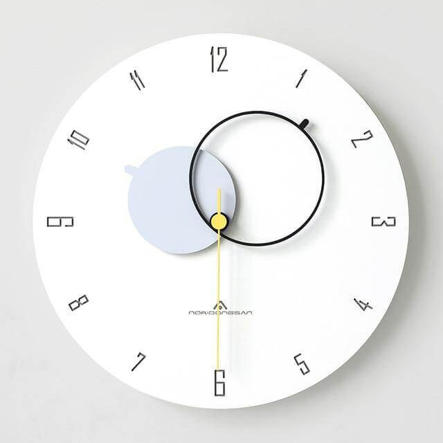 Elegant Minimalist Round Wall Clock