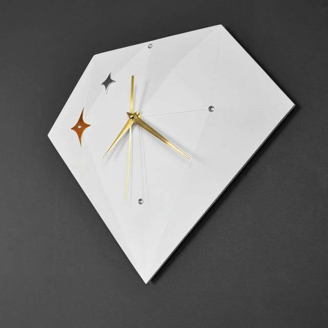 Simple Modern Star Shaped Wall Clock