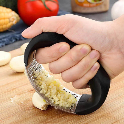 Easy Use Garlic Crusher Kitchen Tool - Pexav