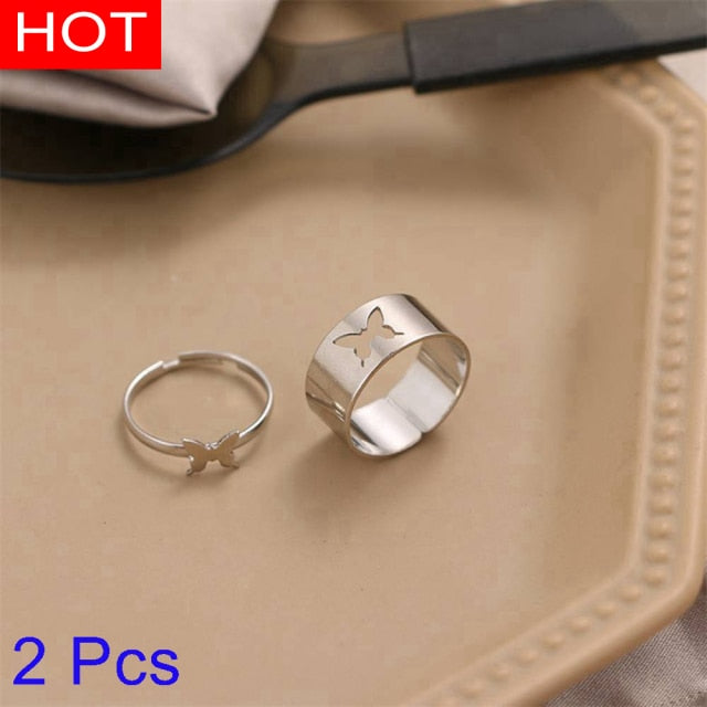 Romantic His Hers Engagement Ring Set