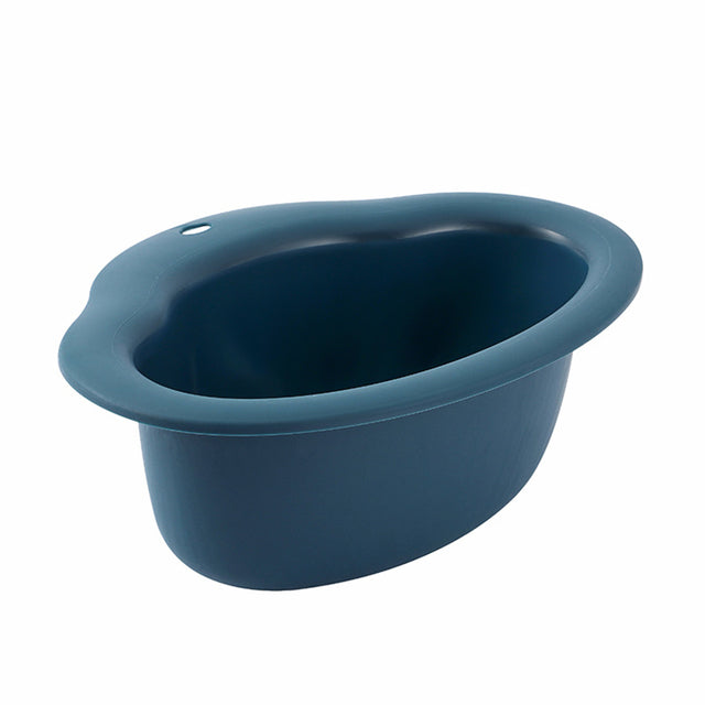 Convenient Kitchen Sink With Built-In Strainer Basket