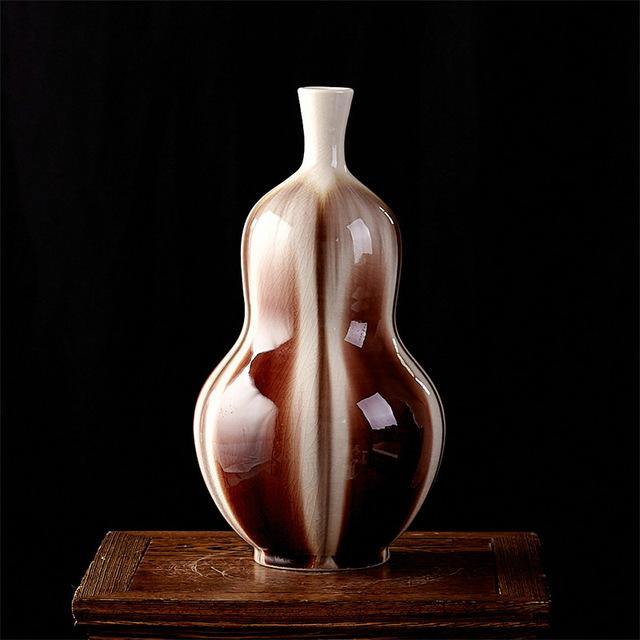 Traditional Chinese Style Crackled Ceramic Vase