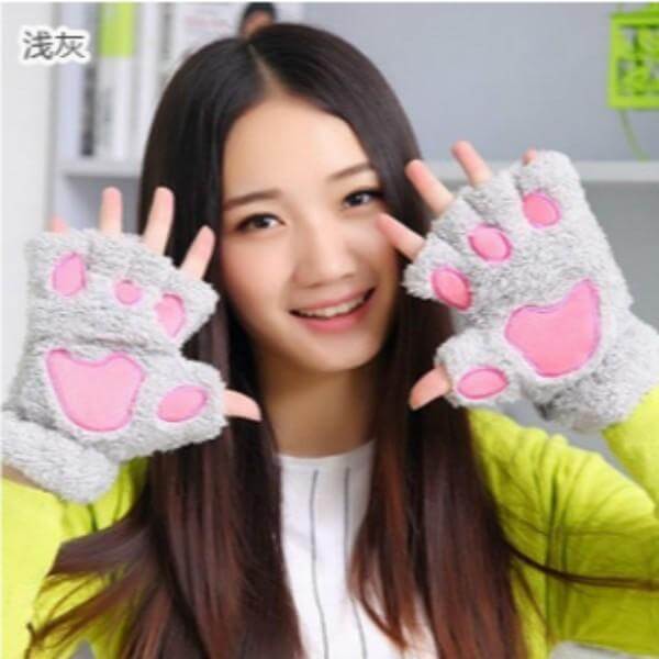 Warm Women's Touchscreen Bear Claw Gloves