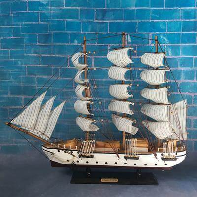 Classic Maritime Wooden Boat Decoration - Pexav