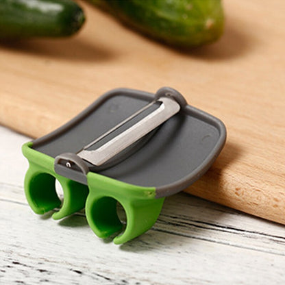 Protective Vegetable Peeler - FingerGuard-Green-Nora Luxe