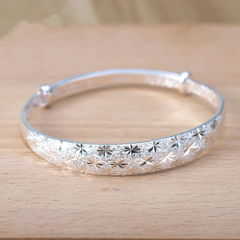 Radiant Star Armband | Elegant Jewellery for Women-Nora Luxe