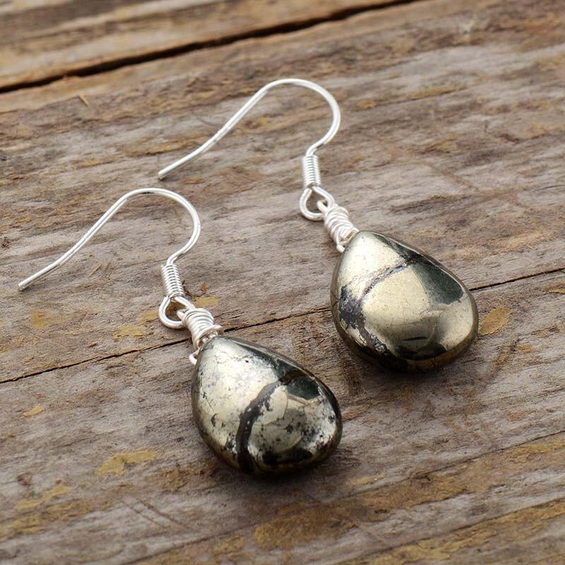 Shiny Stone Pendant Earrings - Pexav