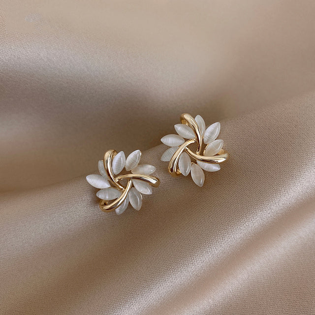 Simple Gold Opal Flower Earrings - Pexav