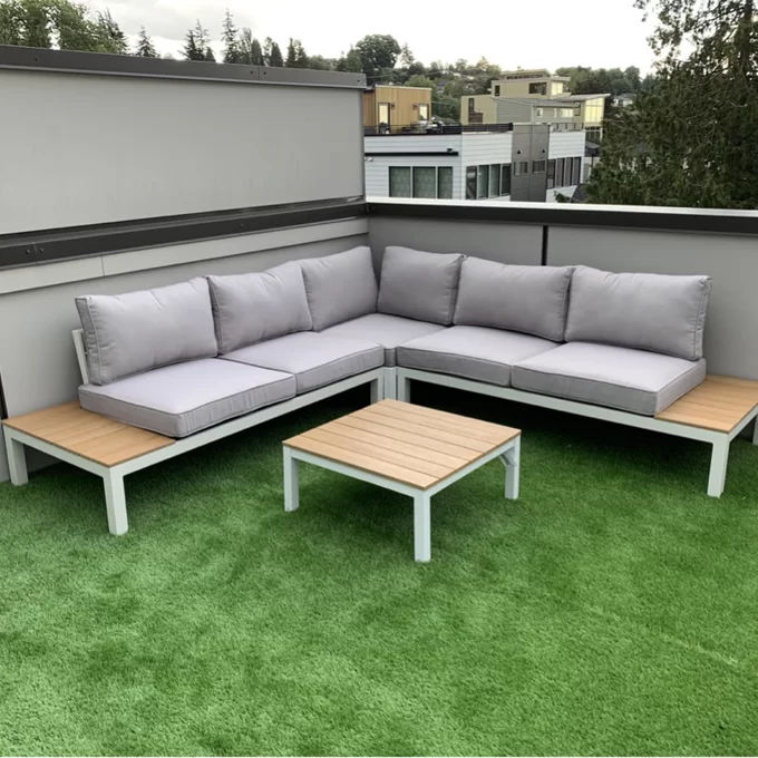 Comfortable Garden Patio Sectional Sofa Set with Table