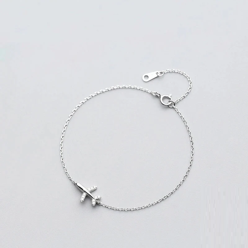 Stylish Airplane Charm Bracelet for Travelers - Pexav