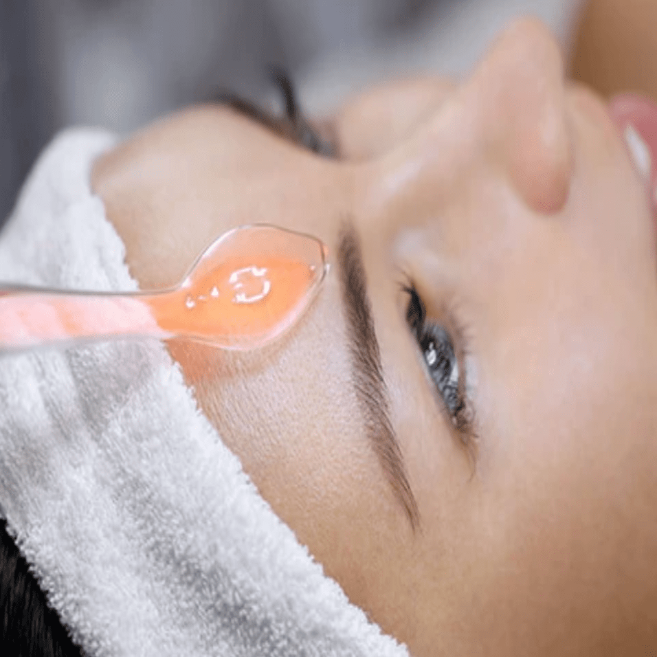 Skin therapy with High Frequency - GlowWave-Nora Luxe