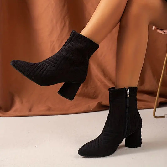 Comfortable Women's Boots with Low Block Heel - Pexav