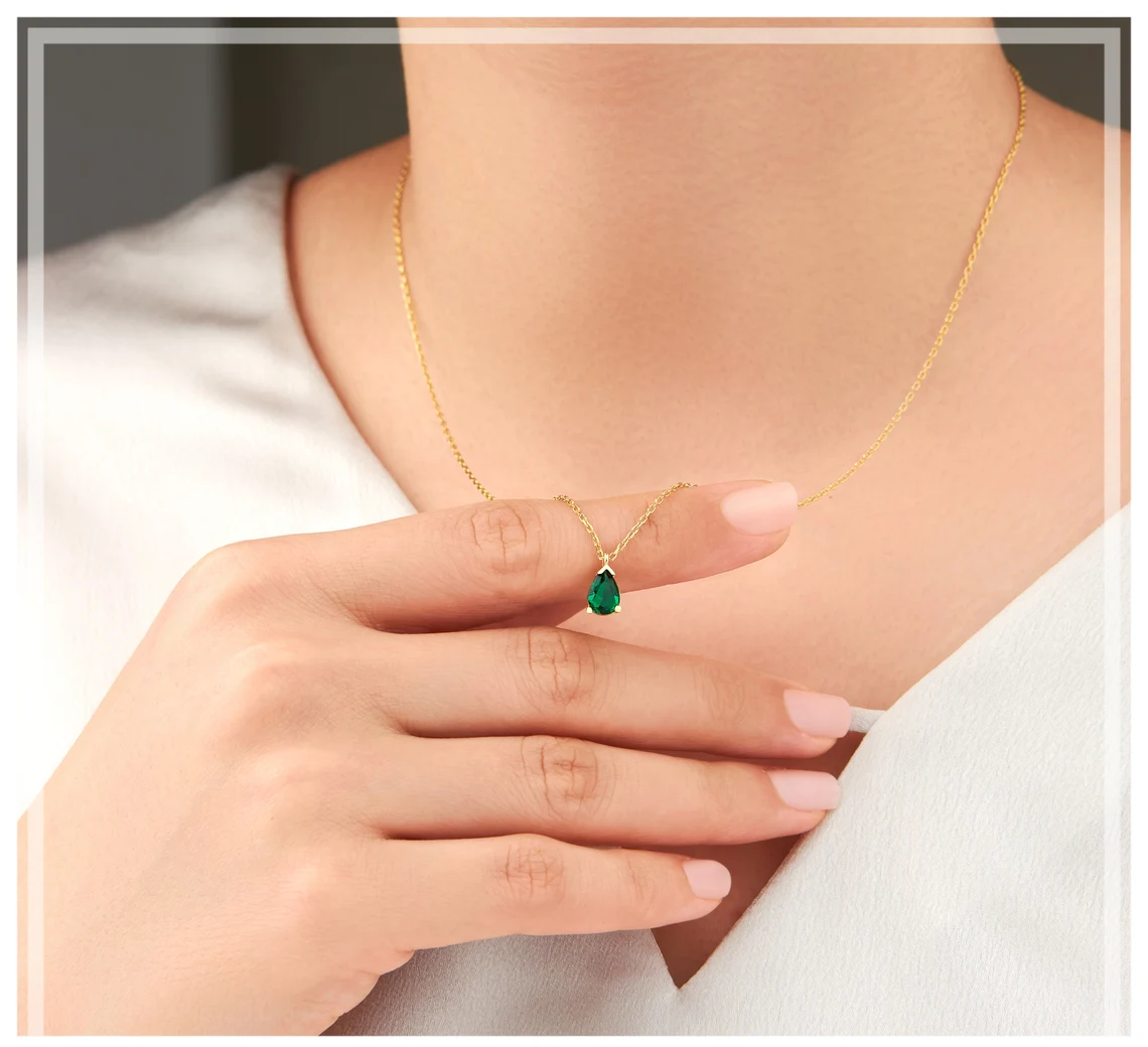 Beautiful Green Gemstone Pendant Necklace - Pexav