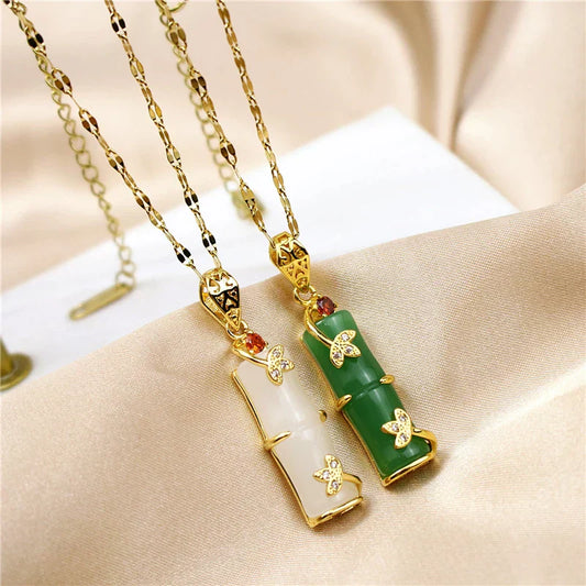 Beautiful Green Stone Pendant Necklace - Pexav