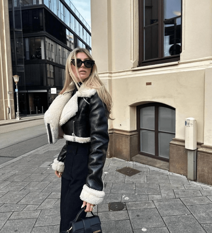 Stylish Leather Jacket with Fur Trim for Cold Days - Sofia-XS-Nora Luxe