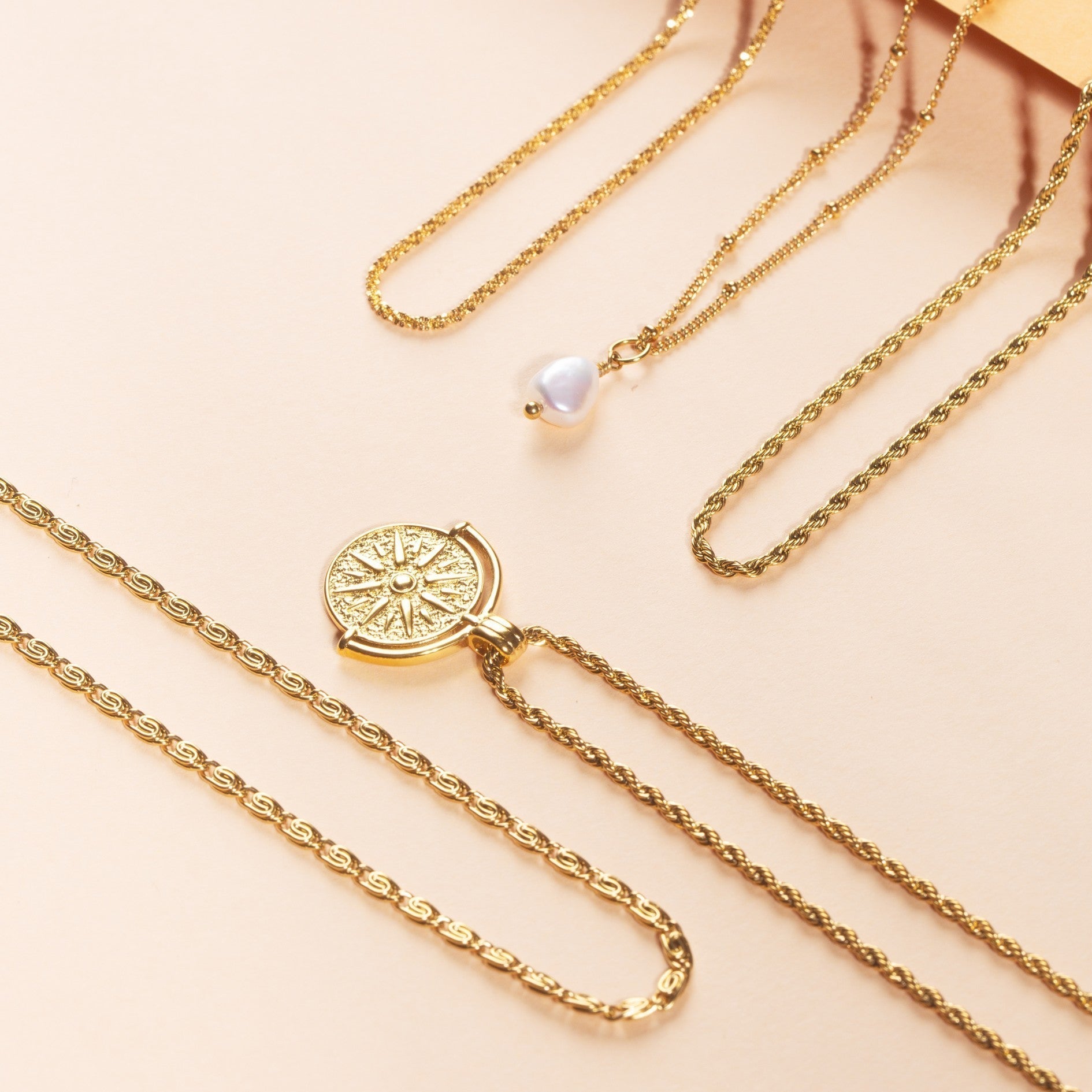 Stylish Sun Pendant Necklace - Aurora-Gold-Nora Luxe