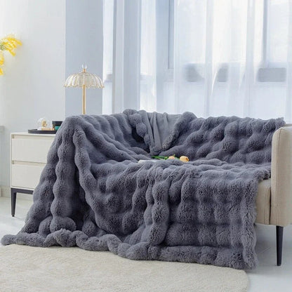 Warm Fuzzy Throw Blanket for Winter Comfort