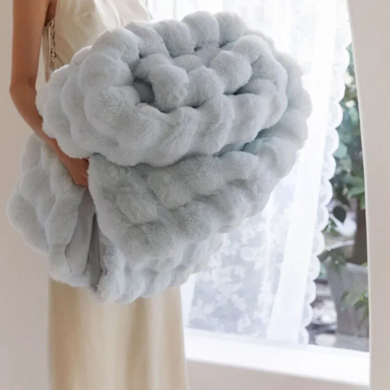 Warm Fuzzy Throw Blanket for Winter Comfort