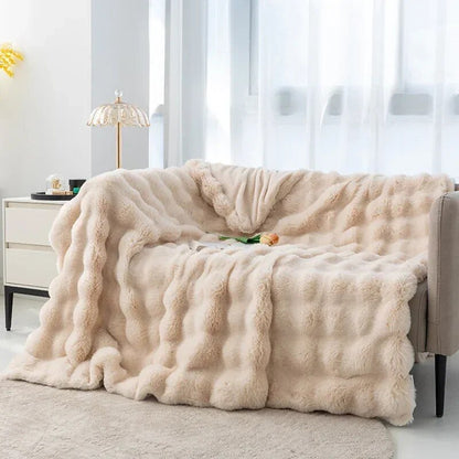 Warm Fuzzy Throw Blanket for Winter Comfort