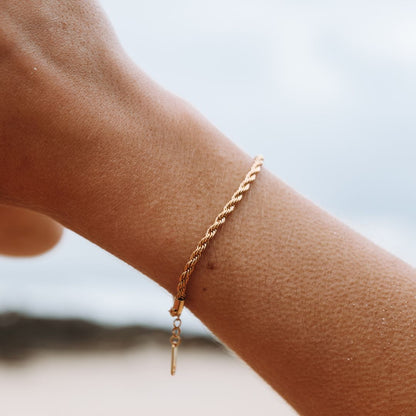 Twisted Link Bracelet - Sienna-Gold-Nora Luxe