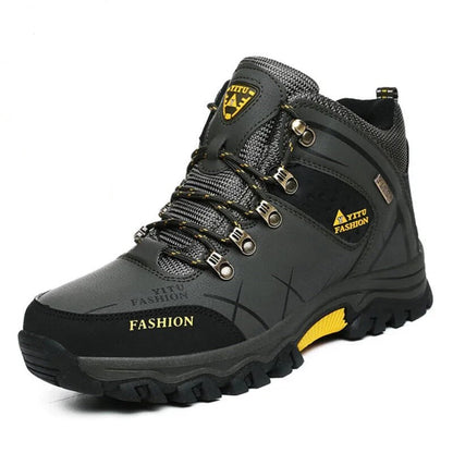 Insulated Men's Hiking Boots with Comfortable Sole - Pexav