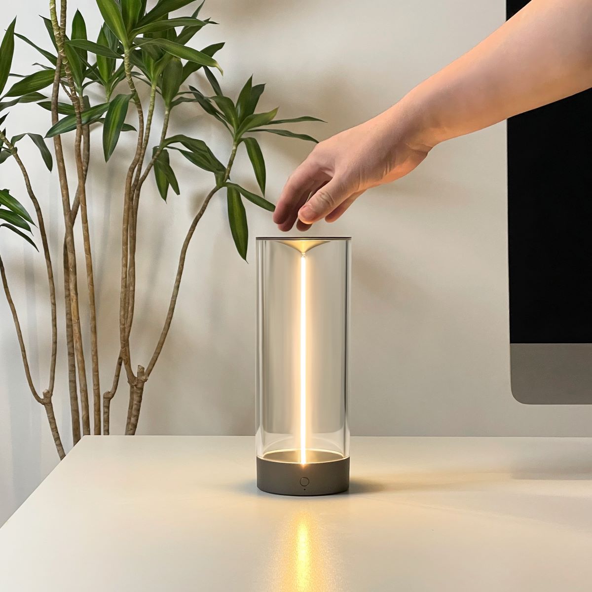 Wireless Mood Lamp - LumenFlow-5.51 inches-Nora Luxe